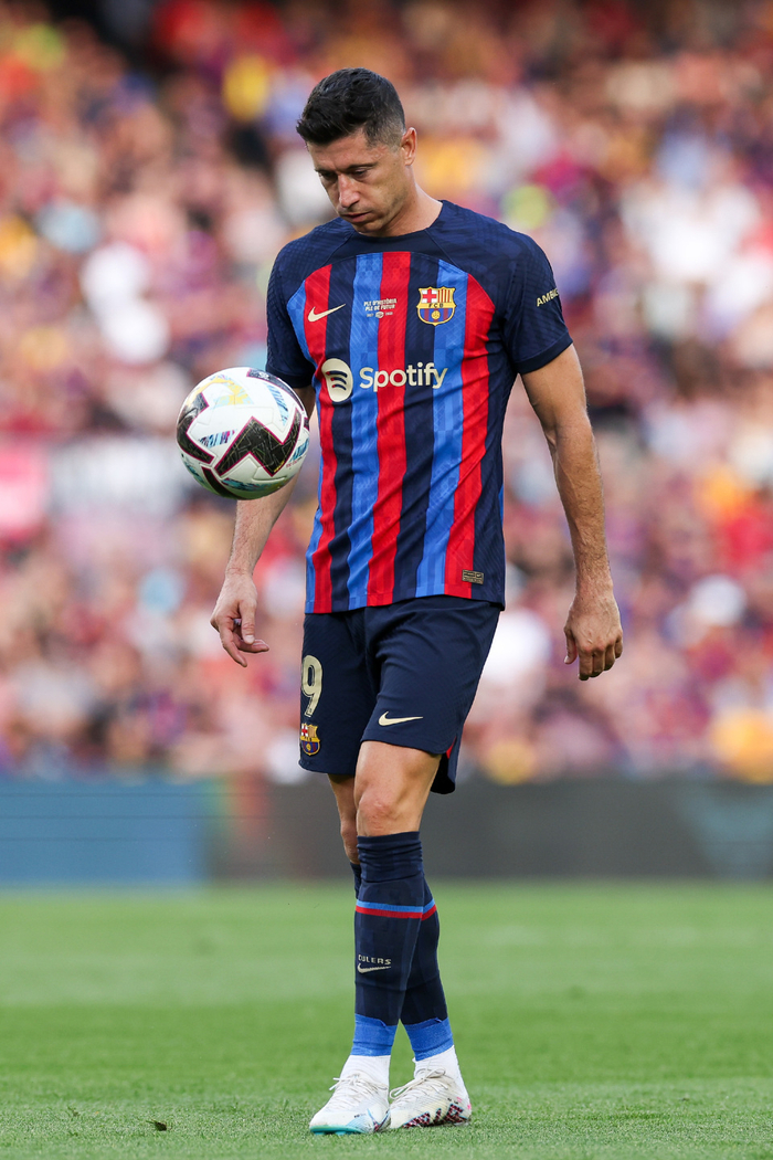 麦菲尔主场不敌,积分榜持续下滑! 麦菲尔主场不敌,积分榜持续下滑!