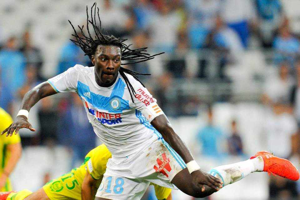 包含圣埃蒂安攻防不挺，客场未能取胜的词条