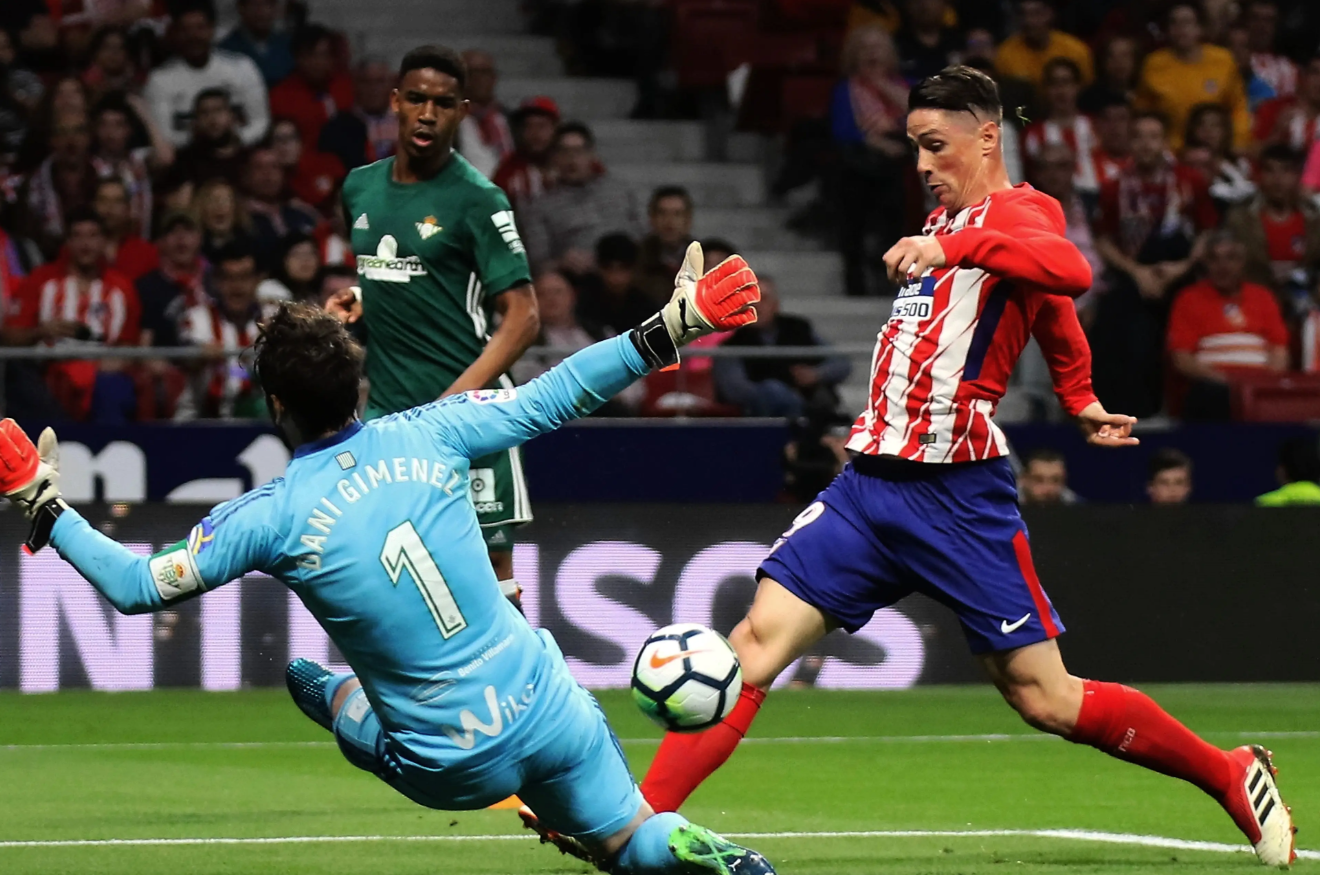 马德里竞技逆袭晋级，勇闯欧洲赛场，希望之光再现